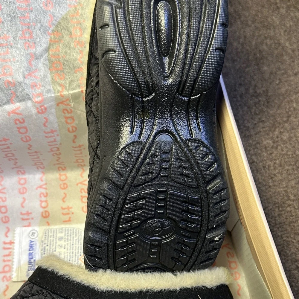 Easy Spirit Black Quilted Slip-On Mule with Cream Lining - Picture 3 of 6